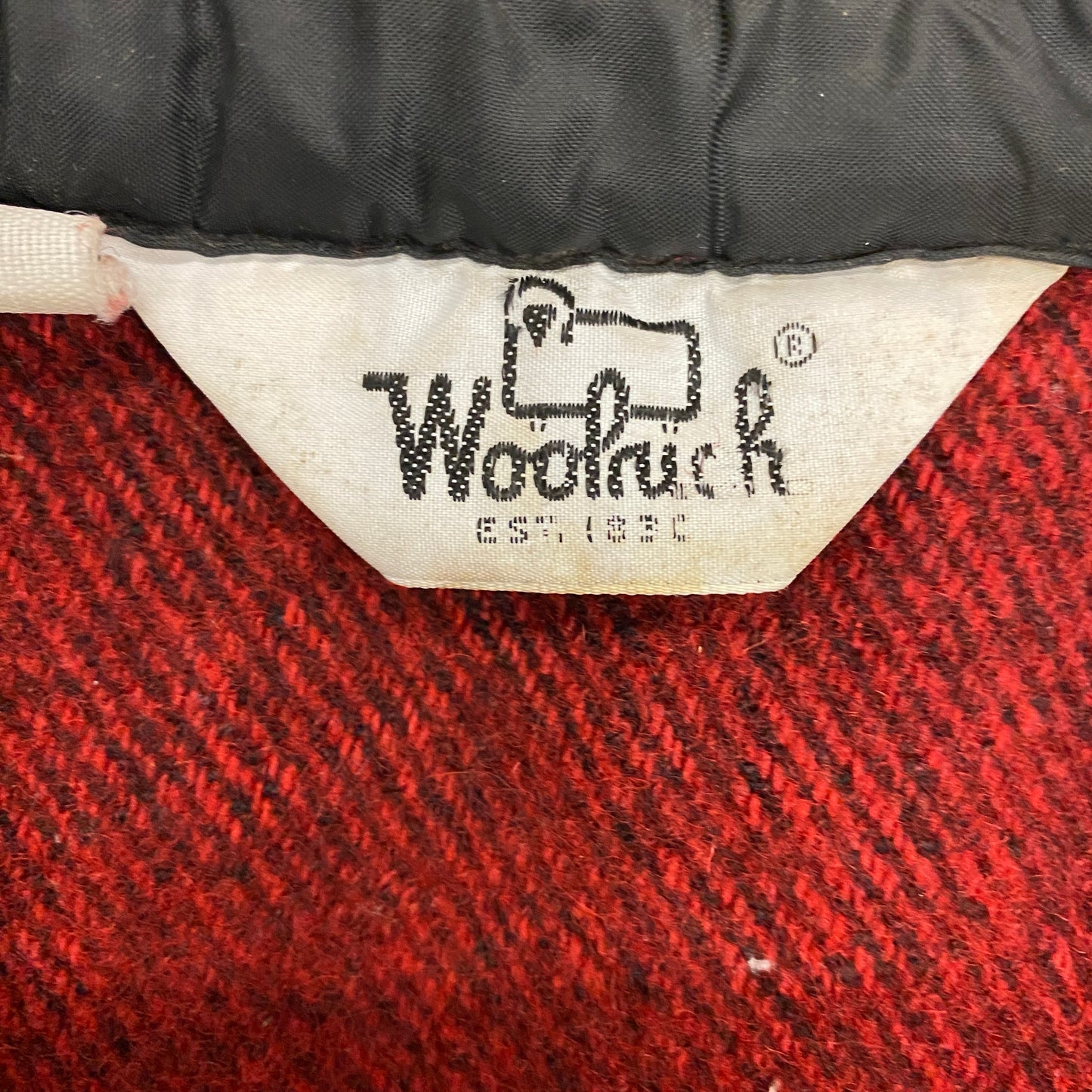Vintage 1980s Woolrich Thick Red Wool Button Up - Size Medium