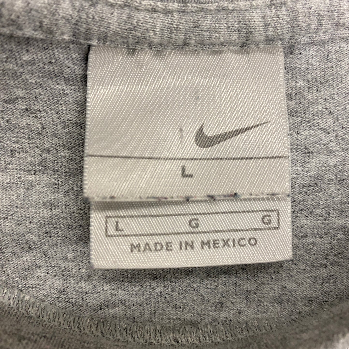 Early 2000s Nike Center Check Tee - Size Large