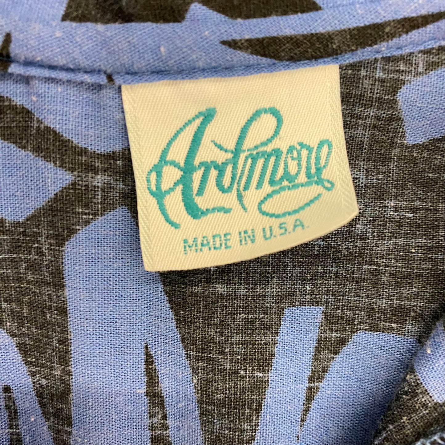 Vintage 1980s Black & Blue Floral Hawaiian Shirt - Size Large