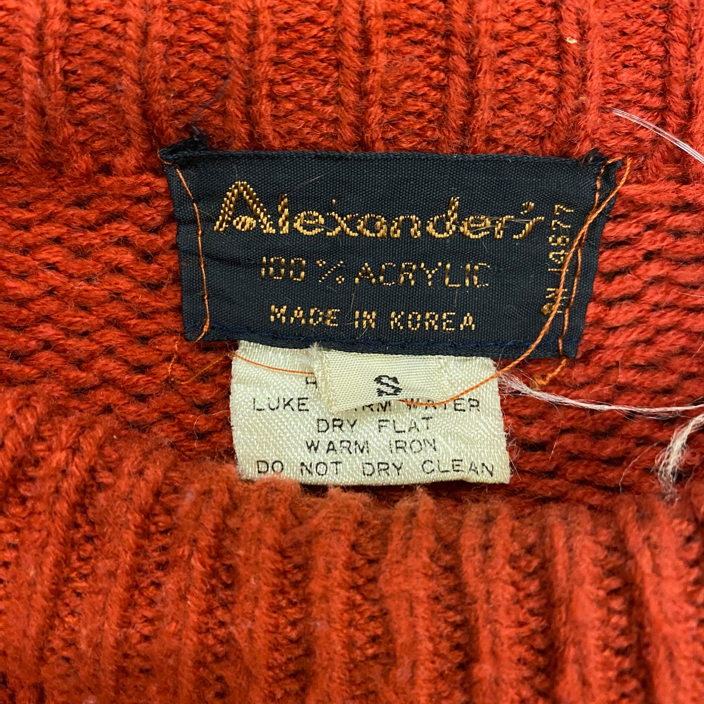 1970s Alexander's Cable Knit Sweater - Size Small