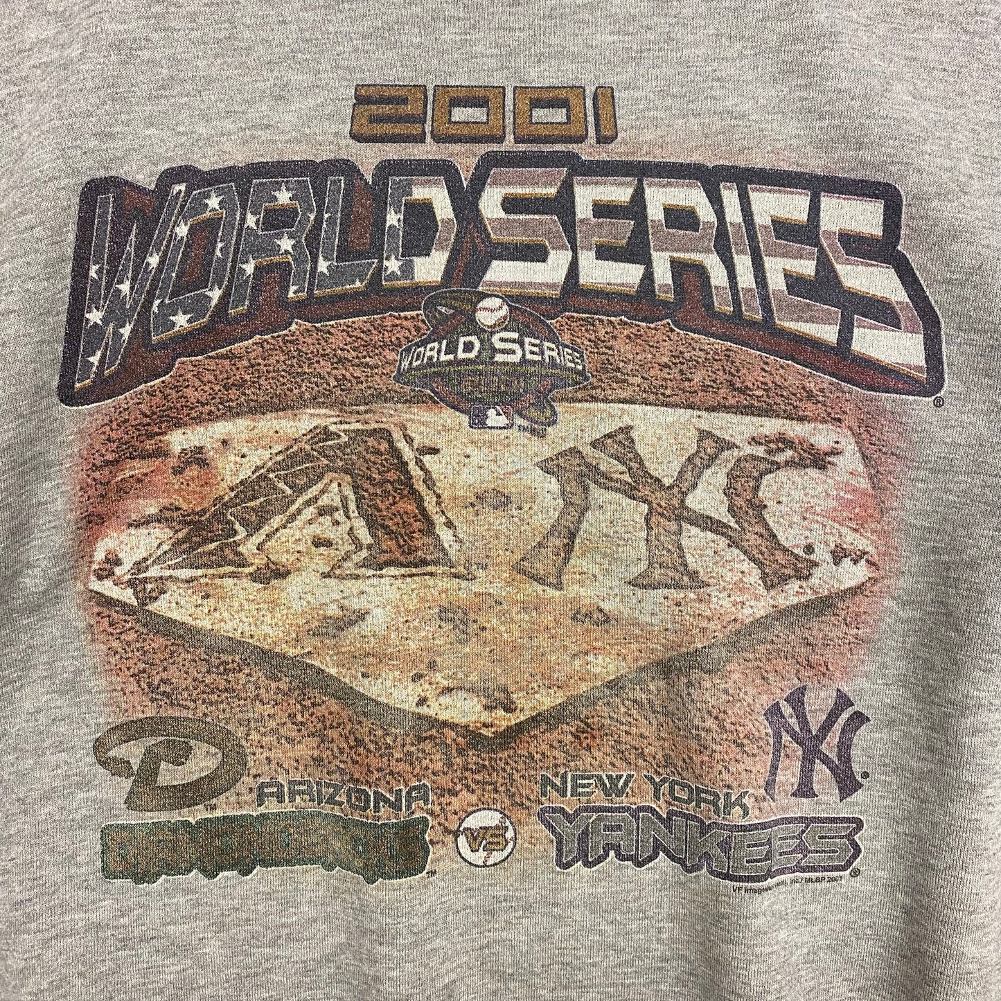 2001 MLB World Series: Arizona Diamondbacks vs. NY Yankees Sweatshirt - Size XL
