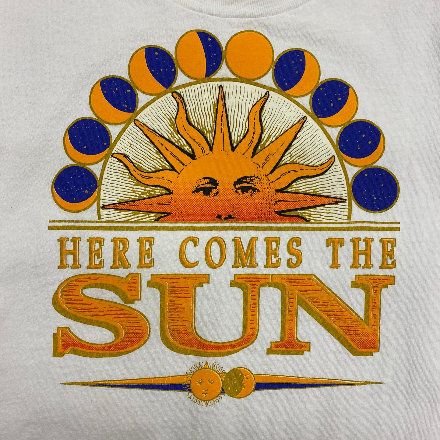 1990s "Here Comes the Sun" Graphic Tee - Size XL